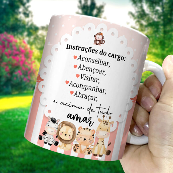 04 Caneca Personalizada "Promovida a Madrinha" – Tema Safari